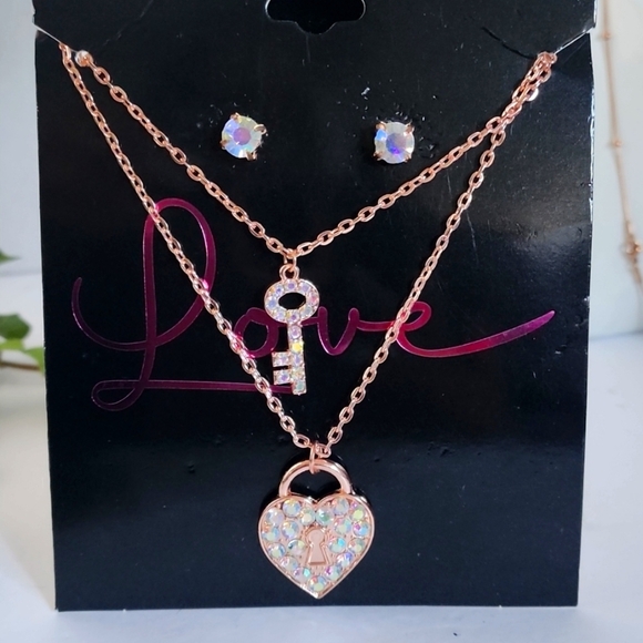 Fashion Rose Gold Iridescent Heart Key Necklace Set with Earrings - Picture 1 of 5